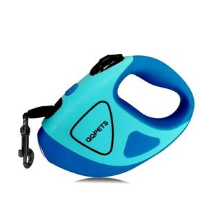 개를 위한 <span class=keywords><strong>LED</strong></span> 조명 개폐식 가죽 끈-맞춤형 로고, 색상 옵션 및 안전 핸들 - Product Image 3