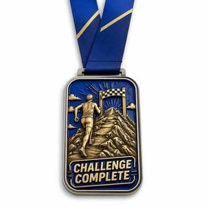 Médaille de marathon personnalisée en alliage de zinc 3D avec ruban, finition plaquée or et argent antique, logo - Product Image 1