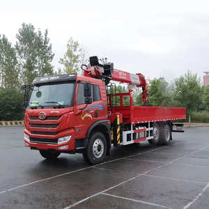Camion grue FAW 6x2 de 10 tonnes, camion grue pour la construction et le levage de charges - Product Image 1