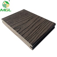 Planches de terrasse en composite WPC écologiques, solides, à faible entretien, modernes et imperméables pour jardin, piscine et balcon extérieurs