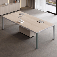Table de conférence moderne en bois avec design à panneaux, convertible et extensible, taille personnalisable pour usage professionnel