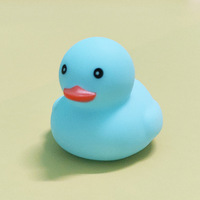 Cadeau promotionnel bébé bain piscine flottant jouet coloré sûr Miniature Silicone caoutchouc canard