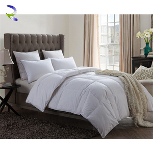 Offre Spéciale Maison & Hôtel Microfibre Polyester Couette Pleine Grandeur Vers Le Bas Alternative Couette - Product Image 1