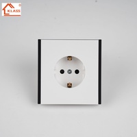 Les prises électriques à la mode et les interrupteurs muraux EU sont dotés d'un design européen et sont livrés avec des voyants lumineux pour la conception de la maison