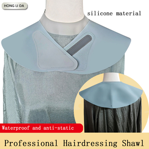 Cape <span class=keywords><strong>de</strong></span> coiffure en silicone, antiadhésive, imperméable, antistatique, grise, logo personnalisé. Coussin <span class=keywords><strong>de</strong></span> protection pour les épaules pour la <span class=keywords><strong>coupe</strong></span> <span class=keywords><strong>de</strong></span> <span class=keywords><strong>cheveux</strong></span> professionnelle en salon - Product Image 5