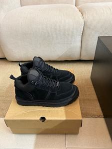 High-quality handcrafted luxury casual sports <b>shoes</b> with rubber outsole and anti-slip design, suitable for both men and <b>women</b>. - Product Image 4