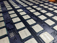 Prosesor Desktop AMD Ryzen 9 9900X 12-Core 24-Thread 5.6GHz 76MB Cache 120W Socket AM5 untuk Gaming