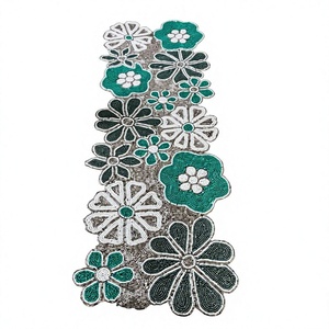 B H CRAFTS Manteles Individuales Rectangulares Hechos a Mano con Hojas de Palma y Bordado de Algodón, Camino de Mesa Tejido Verde, Decoración para Comedor - Product Image 1