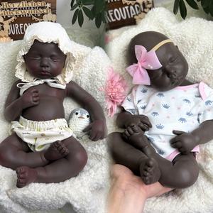 دمية سيليكون بلاتينية واقعية بلون البشرة السمراء 50 سم، فتاة/صبي، لولو، ذات ملمس غني بالميلانين وتأثيرات خاصة - Product Image 2