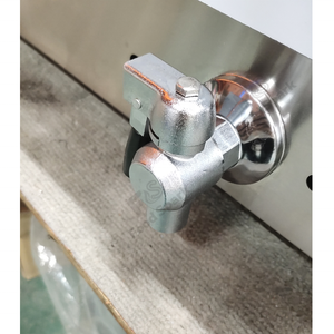 <span class=keywords><strong>Friteuse</strong></span> commerciale de <span class=keywords><strong>table</strong></span> à gaz à Double réservoir/dessus de <span class=keywords><strong>table</strong></span> de <span class=keywords><strong>friteuse</strong></span> à gaz/<span class=keywords><strong>friteuse</strong></span> adaptée au gaz de <span class=keywords><strong>friteuse</strong></span> de restaurant <span class=keywords><strong>sur</strong></span> <span class=keywords><strong>la</strong></span> <span class=keywords><strong>table</strong></span> - Product Image 3