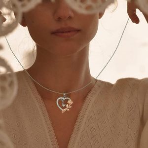 قلادة عصرية مخصصة من الفضة الإسترلينية مطلية بالذهب للنساء لحفلات الزفاف والخطوبة - Product Image 3