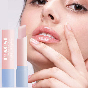 Eliminar el humo oscuro Bálsamo labial Aligeramiento Melanina Blanqueamiento Brillo Aceite <span class=keywords><strong>Labios</strong></span> Lápiz labial rosa Exfoliante Desvanecimiento Líneas <span class=keywords><strong>de</strong></span> <span class=keywords><strong>labios</strong></span> - Product Image 5