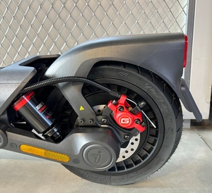 Nuevo Scooter Eléctrico Ninebot Max G3 2026 con Batería de Litio de 46.8V, 40km/h, 50km de Autonomía, Plegable, Impermeable, para Adultos - Product Image 6