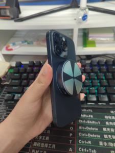 Venta caliente RGB Light Cooling Disipation M.2 USB 3.1 a caja de disco duro móvil NVME/NGFF 2 en 1 Protocolo dual Estado sólido - Product Image 3