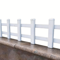 Barrière de Sécurité Routière pour Parking Commercial, Garde-corps de Séparation en Vinyle Réfléchissant Blanc, Fabrication Industrielle