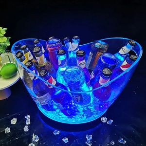 Forma di barca a secchiello per ghiaccio illuminata a LED da 8L a batteria in plastica per locali notturni e feste con marchio - Product Image 1
