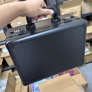 Boîte de rangement pour cartes gradées avec cadre en aluminium et serrure à code, boîte portable pour cartes gradées BGS, cartes Pokémon et cartes de sport - Product Image 1