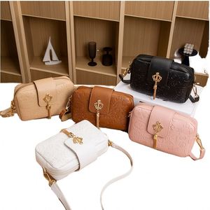 Sac à bandoulière pour femme moderne et polyvalent avec imprimé litchi, format petit et carré en PU avec fermeture éclair - Product Image 2