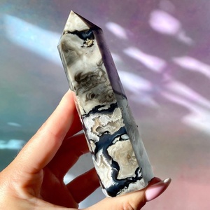 Sỉ buôn Tháp/Đũa đá Agate tự nhiên huỳnh quang 15-20cm, phản ứng tia cực tím, đánh bóng, dùng trang trí nhà cửa - Product Image 5