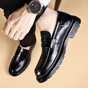 Mocassins en cuir pour hommes, bout rond, à enfiler, semelle extérieure en caoutchouc antidérapante, chaussures décontractées de printemps pour affaires - Product Image 2