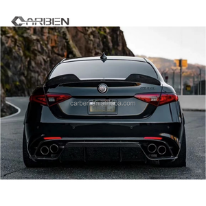 Le becquet arrière en fibre de carbone est compatible avec la mise à niveau <span class=keywords><strong>Alfa</strong></span> Romeo Giulia <span class=keywords><strong>GTA</strong></span>. - Product Image 2