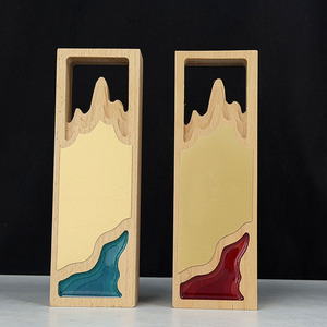Trophée <span class=keywords><strong>en</strong></span> <span class=keywords><strong>bois</strong></span> personnalisé avec silhouette de montagne et plaque dorée, récompense rectangulaire <span class=keywords><strong>creuse</strong></span> pour la reconnaissance des réalisations professionnelles MH-J0113 - Product Image 1