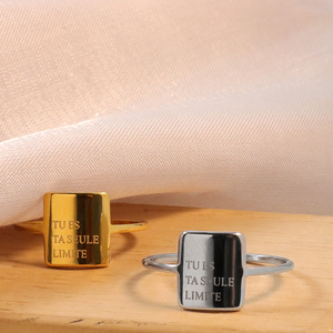 Bagues en acier inoxydable plaqué or 18 carats avec gravure personnalisée <span class=keywords><strong>Tu</strong></span> es <span class=keywords><strong>ta</strong></span> seule limite pour femmes - Product Image 5