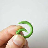 Anneaux de connexion métalliques colorés à extrémités ouvertes, finition cuite, à ressort, pour bijoux DIY et porte-clés