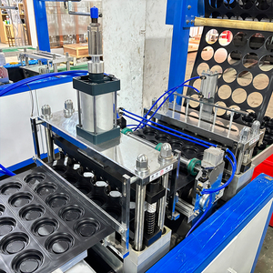 Máquina Automática de Alta Productividad para Fabricar Tapas de Vasos de Plástico PVC, PET, PP, Tazones de Sopa y Domos con Bomba de Motor - Product Image 4