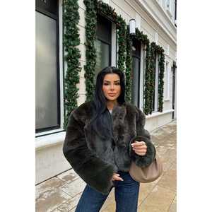 Abrigo largo de piel color caqui con estampado de visón y zorro, cierre de cinturón de lana, cachemira y seda, y decoración de un solo botón. - Product Image 3