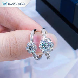 Anillo de Moissanita Plateada con Halo Completo Tianyu, Joyería Nupcial de Lujo para Compromiso y Propuestas de Matrimonio - Product Image 2