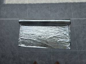 Film PE anti-haute et basse température Membrane d'étanchéité au bitume modifié auto-adhésif - Product Image 2