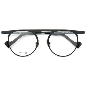Montura de gafas B de titanio para hombre con embalaje - Product Image 6