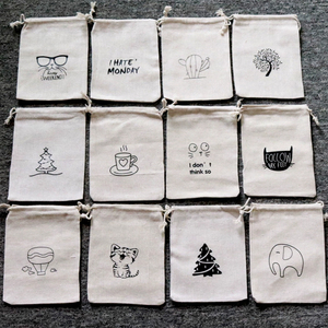 Sac à cordon personnalisé en coton et lin bio, beige, recyclable, pour le rangement de bijoux, pochette anti-poussière réutilisable pour la saison printanière - Product Image 5