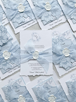 Invitation de mariage monogramme de luxe gaufrage couverture rigide couleur blanche Invitations de pli de poche avec carte de détails