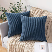 Housse de Coussin Décoratif Large pour Canapé en Velours Rayé Côtelé Fausse Fourrure Peluche