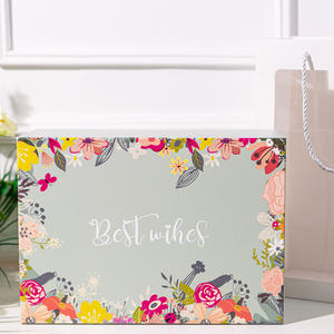 Petites boîtes d'expédition en carton estampage à chaud d'or Logo Prix bon marché d'usine <span class=keywords><strong>Abonnement</strong></span> aux soins de la peau Coffrets cadeaux Doublure en éponge - Product Image 4