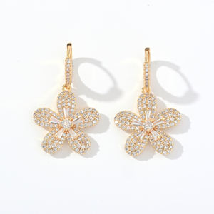 2025 fabricante exquisito nuevo FashionHoop colgante planta flor 14K Latón chapado en oro pendientes de circón joyería de mujer - Product Image 1
