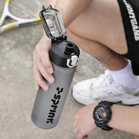Bouteille d'eau écologique de 760 ml, sans BPA, anti-fuite, couleur et logo personnalisés, avec corde et bouchon à bouton-poussoir pour adultes, camping, sport