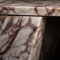 Table à manger en marbre Arabescato Rosso, meubles en pierre naturelle, pieds en pierre angulaires