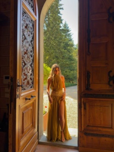 Abito da sera lungo in stile francese vintage <span class=keywords><strong>con</strong></span> perline, scollo all'americana, vita alta, cerniera e <span class=keywords><strong>spacco</strong></span> profondo sul retro; ideale per feste - Product Image 3