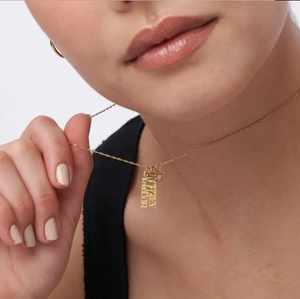 Collana Jietao in Acciaio Inox Placcato Oro 18K con Barra Verticale Personalizzabile per Nome e Data, Charm a Cuore con Zirconi e Catena Intrecciata, Gioielli Personalizzati per Donne - Product Image 3