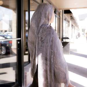 Pañuelo Musulmán con Logotipo Personalizado de Moda 2026, Hijab Modal Estampado para Mujer, Transpirable, Elegante y Modesto, para las 4 Estaciones - Product Image 1