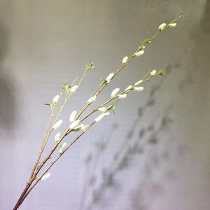 Künstlicher Weißer Weidenzweig Seidenblumenstiel für Hochzeits- und Heimdekoration sowie Fotografie-Styling - Product Image 4