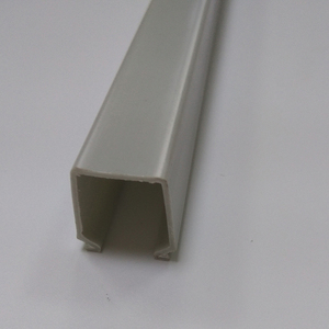 Prix de gros Tube <span class=keywords><strong>carré</strong></span> en <span class=keywords><strong>PVC</strong></span> Fenêtres et portes en <span class=keywords><strong>PVC</strong></span> Matériaux de construction Revêtement mural intérieur Profils en plastique - Product Image 3