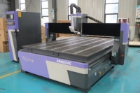 Machine de routeur CNC professionnelle AKM2030C ATC pour ligne de Production de meubles chargement automatique déchargement pompe à engrenages Double moteur