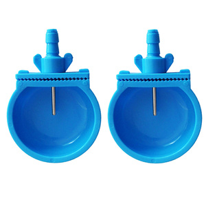 Distributeur d'Eau pour Cage d'Animaux de Compagnie Écureuils Chinchillas Hamsters Furets Gamelles à Eau Abreuvoir pour Lapins pour Élevage en Cage - Product Image 1
