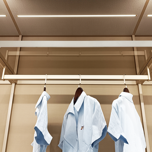 Erweiterbarer Moderner Minimalistischer Metallkleiderschrank mit Aluminiumrahmenstruktur Villa-Aufbewahrungsschrank für Kleidung - Product Image 3