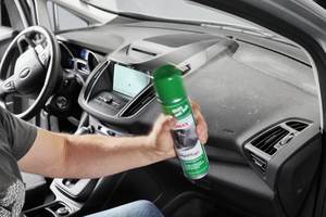 Nettoyant intérieur brillant pour voiture Glossy Cockpit Care Apple Fresh 400ml, revitalise et protège avec un parfum fruité - Product Image 4