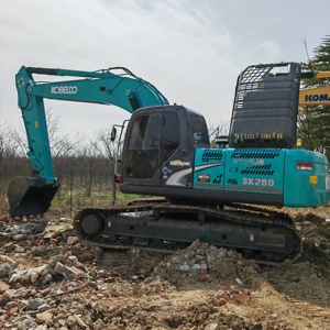 Excavadora de cadenas Kobelco SK260LC-8 de segunda mano, motor original, pocas horas de trabajo, maquinaria de excavación pesada de 26 toneladas, lista para exportación. - Product Image 3